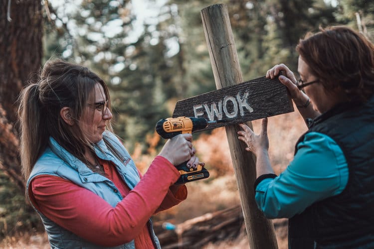 Hundreds of Volunteers Build First Piece of Towns to Teanaway