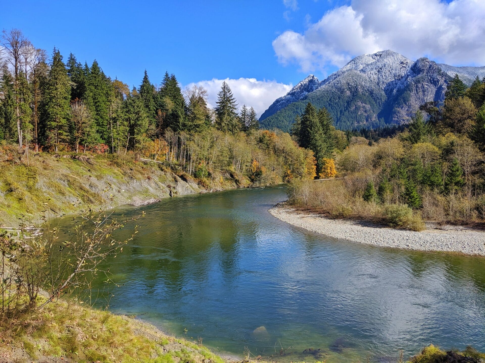 A Great Year-Round Destination: Oxbow Loop Trail - Mountains To Sound ...