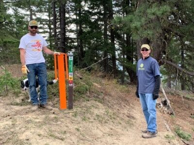 New Towns to Teanaway Signs