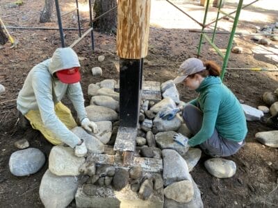 Salmon la Sac kiosk building